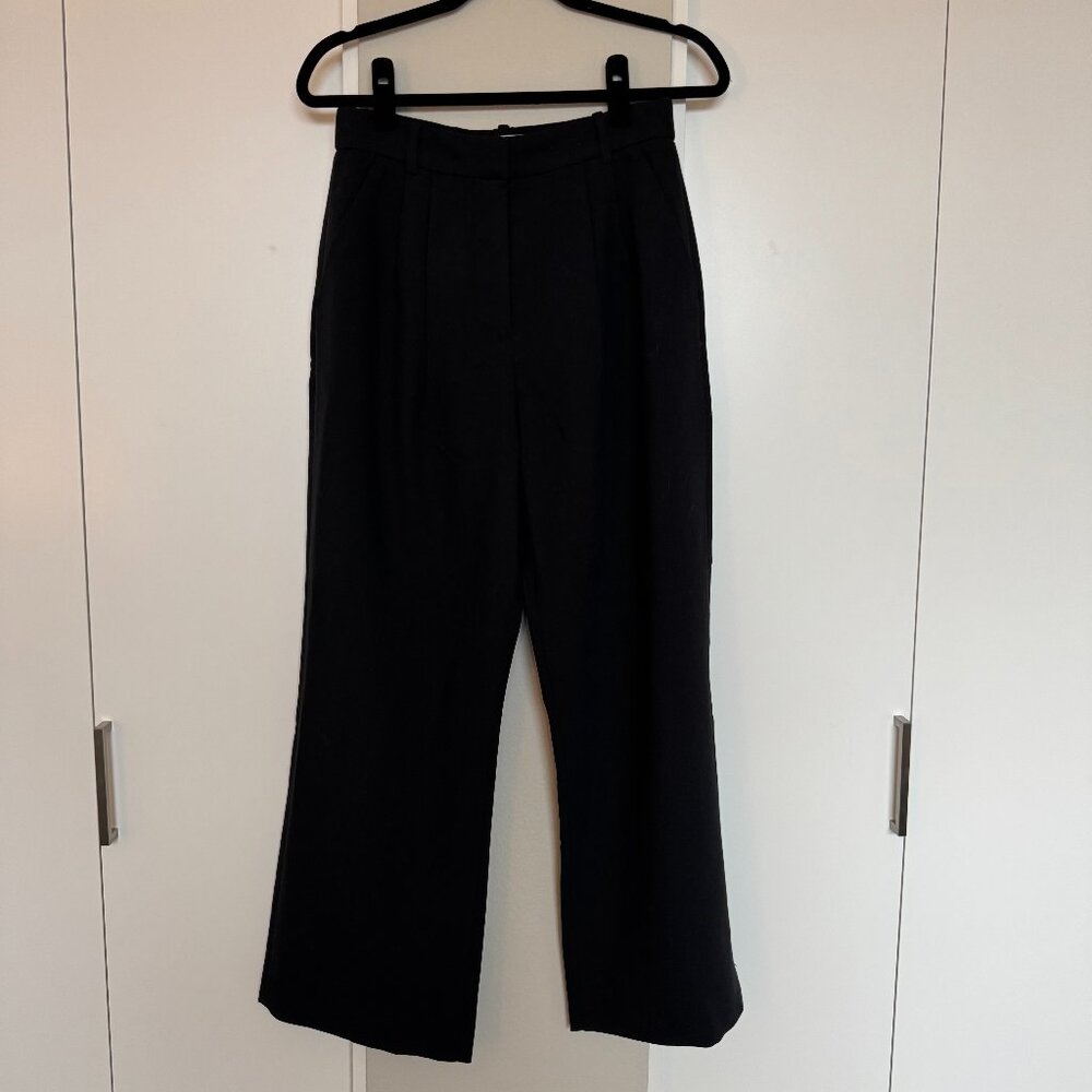 NWT Abercrombie Sloane Tailored Pants - Black - Size 28S